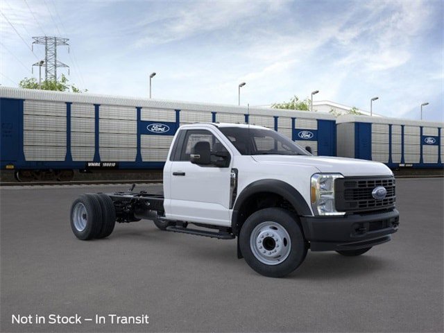 New 2025 Ford F600 2WD Regular Cab Super Duty image 7