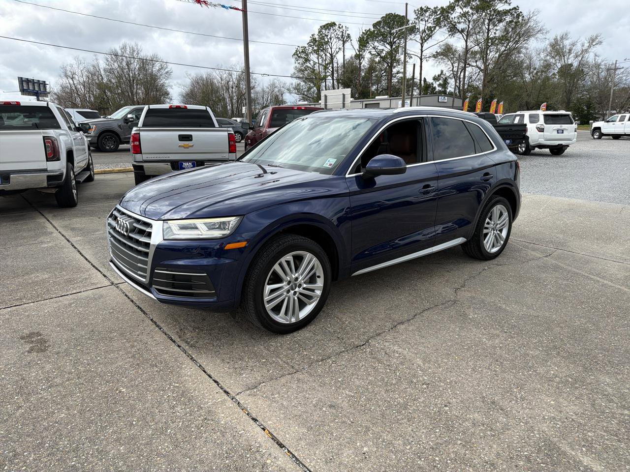 Used 2018 Audi Q5 2.0T Premium Plus w/ Premium Plus Package image 2