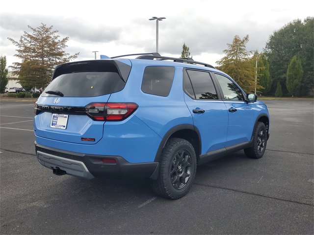 New 2025 Honda Pilot TrailSport image 4