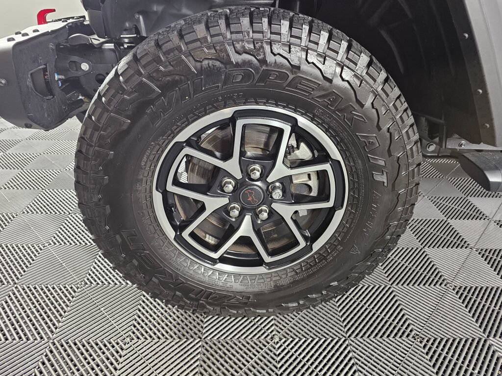 Used 2025 Jeep Gladiator Rubicon w/ Safety Group image 11