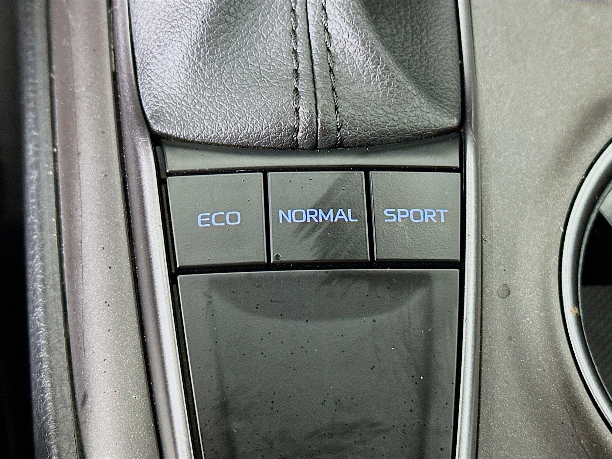 Used 2023 Toyota Camry SE image 24