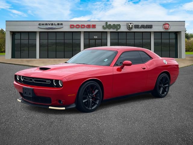 Certified 2022 Dodge Challenger GT w/ Performance Handling Group image 28
