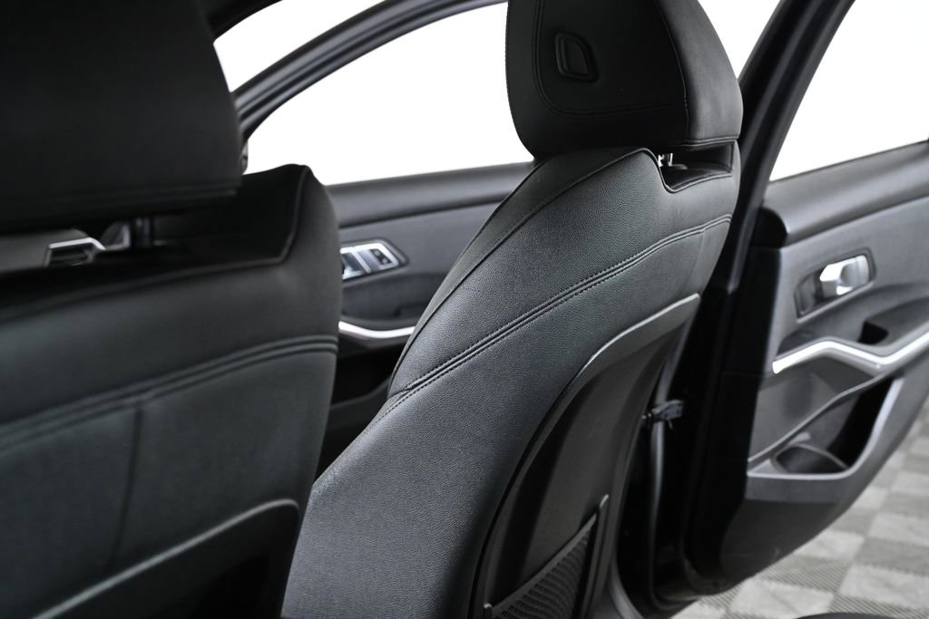 Used 2021 BMW 330i Sedan w/ Driving Assistance Package image 26