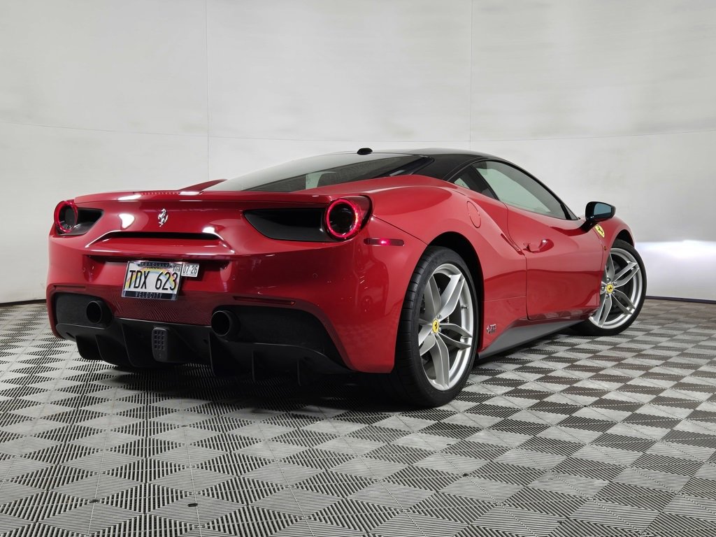 Used 2017 Ferrari 488 GTB image 2