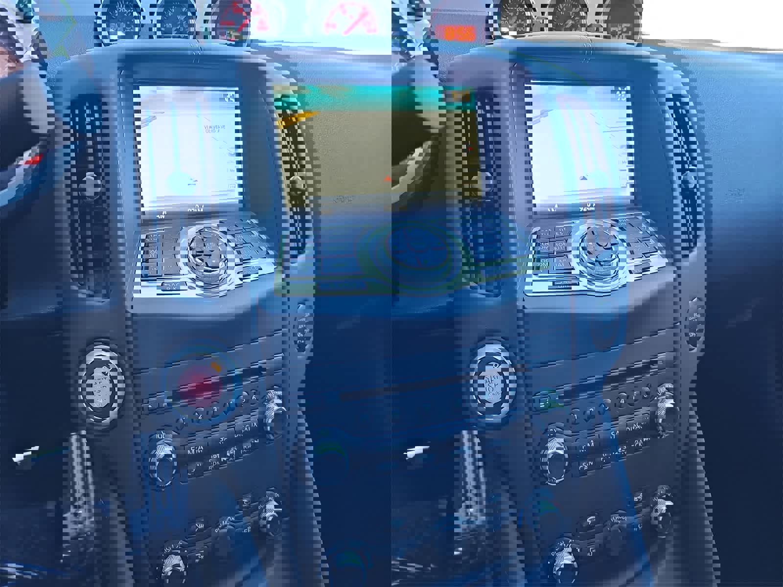 Used 2013 Nissan 370Z Touring w/ Sport Pkg image 18