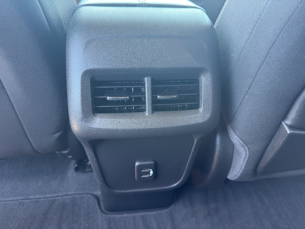 Used 2022 GMC Terrain SLE w/ Driver Convenience Package AWD/4WD image 31