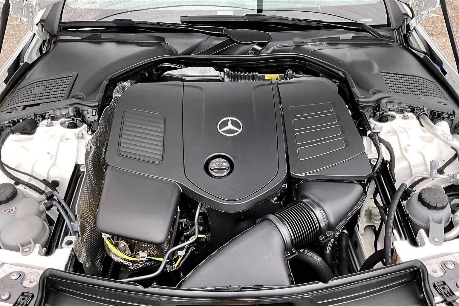 Used 2024 Mercedes-Benz CLE 300 4MATIC Coupe image 32