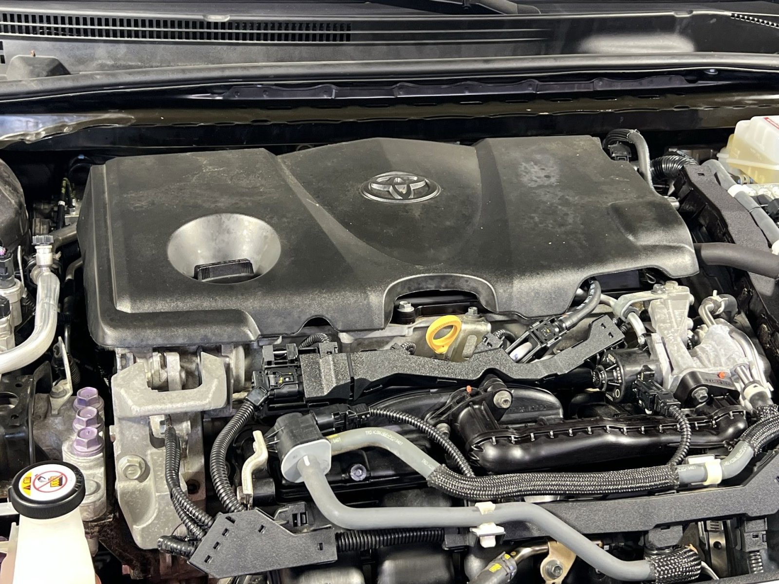 Used 2020 Toyota Camry SE image 29