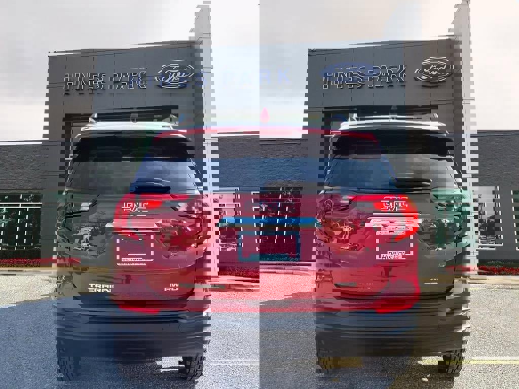 Used 2021 GMC Terrain SLE w/ Driver Convenience Package image 6