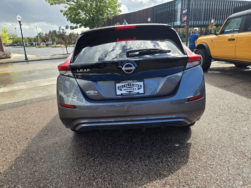 Used 2025 Nissan Leaf S FWD image 10