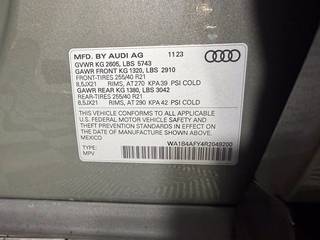 Used 2024 Audi SQ5 Premium Plus AWD/4WD image 31