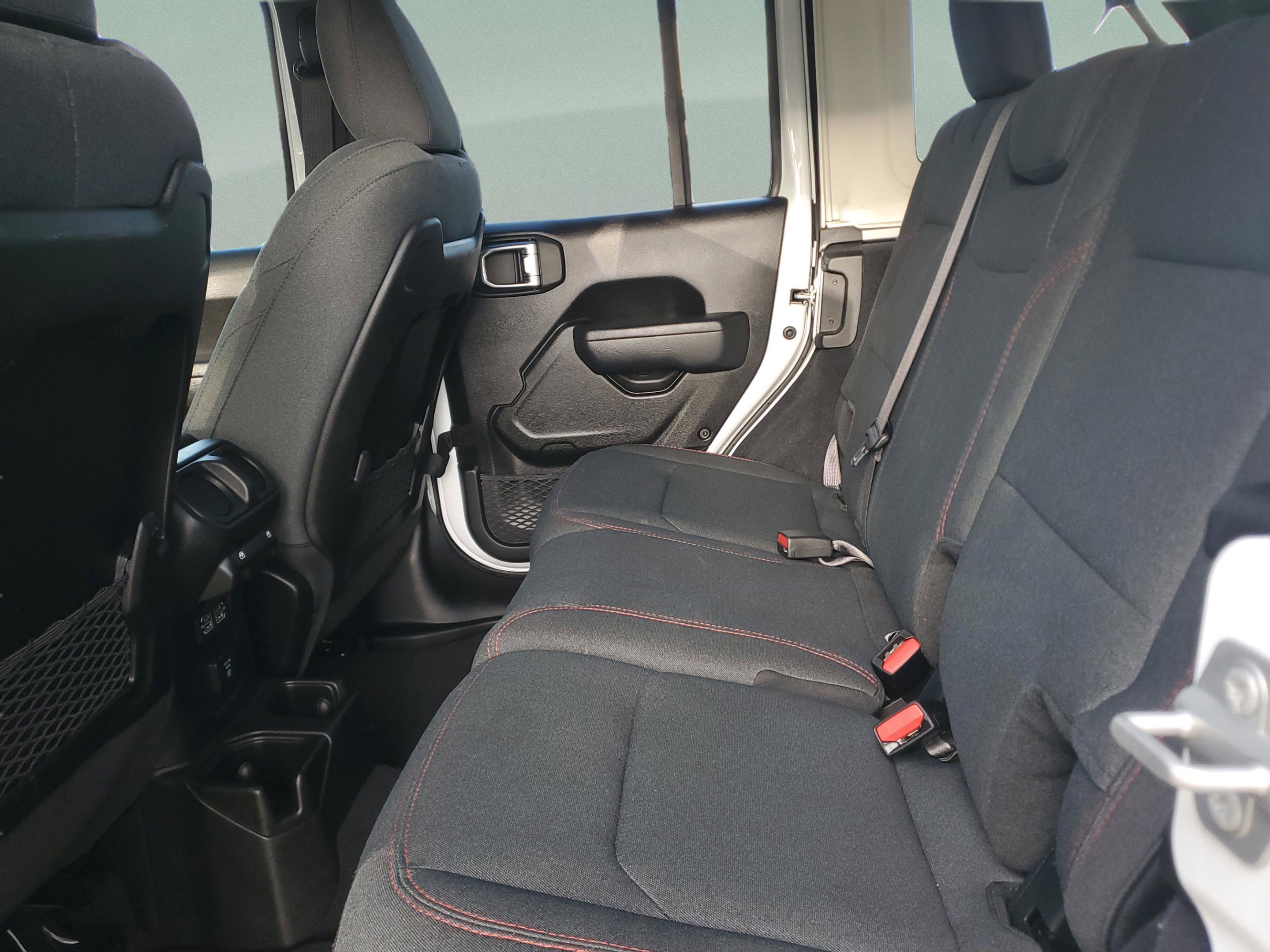 Used 2025 Jeep Wrangler Unlimited Rubicon w/ Convenience Group image 10