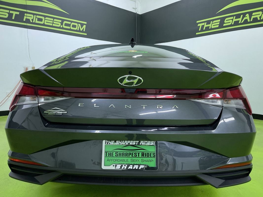 Used 2021 Hyundai Elantra SE image 8