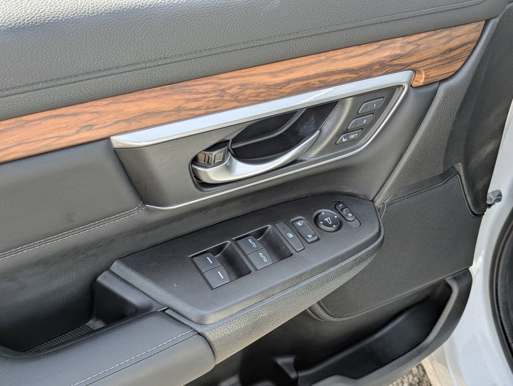 Used 2021 Honda CR-V Touring image 11