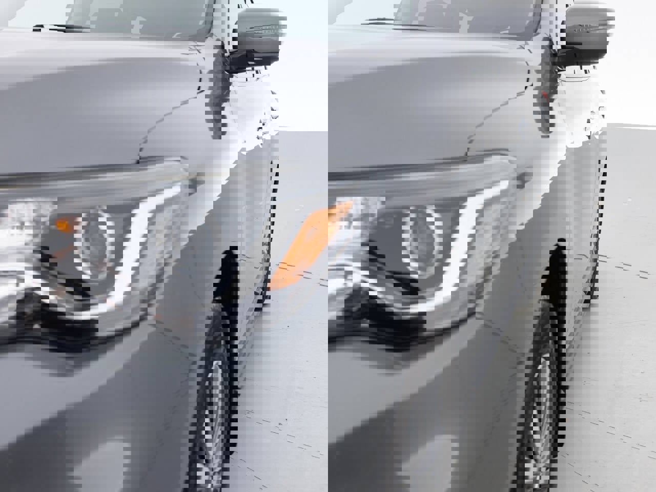 Used 2018 Nissan Pathfinder S image 12