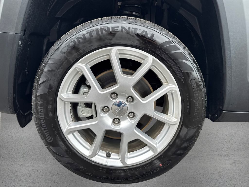 Used 2023 Jeep Renegade Latitude w/ Sun/Sound Group image 12