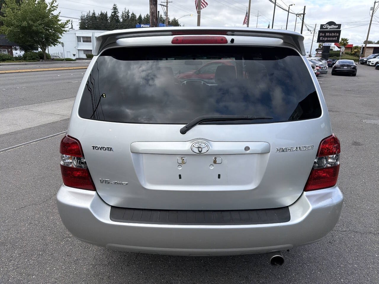 Used 2007 Toyota Highlander 4WD V6 w/ 3rd Row image 4