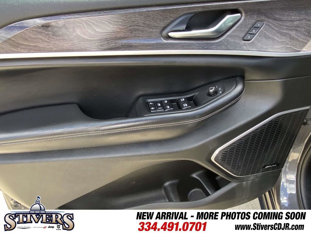 Used 2022 Jeep Grand Cherokee Limited RWD image 49