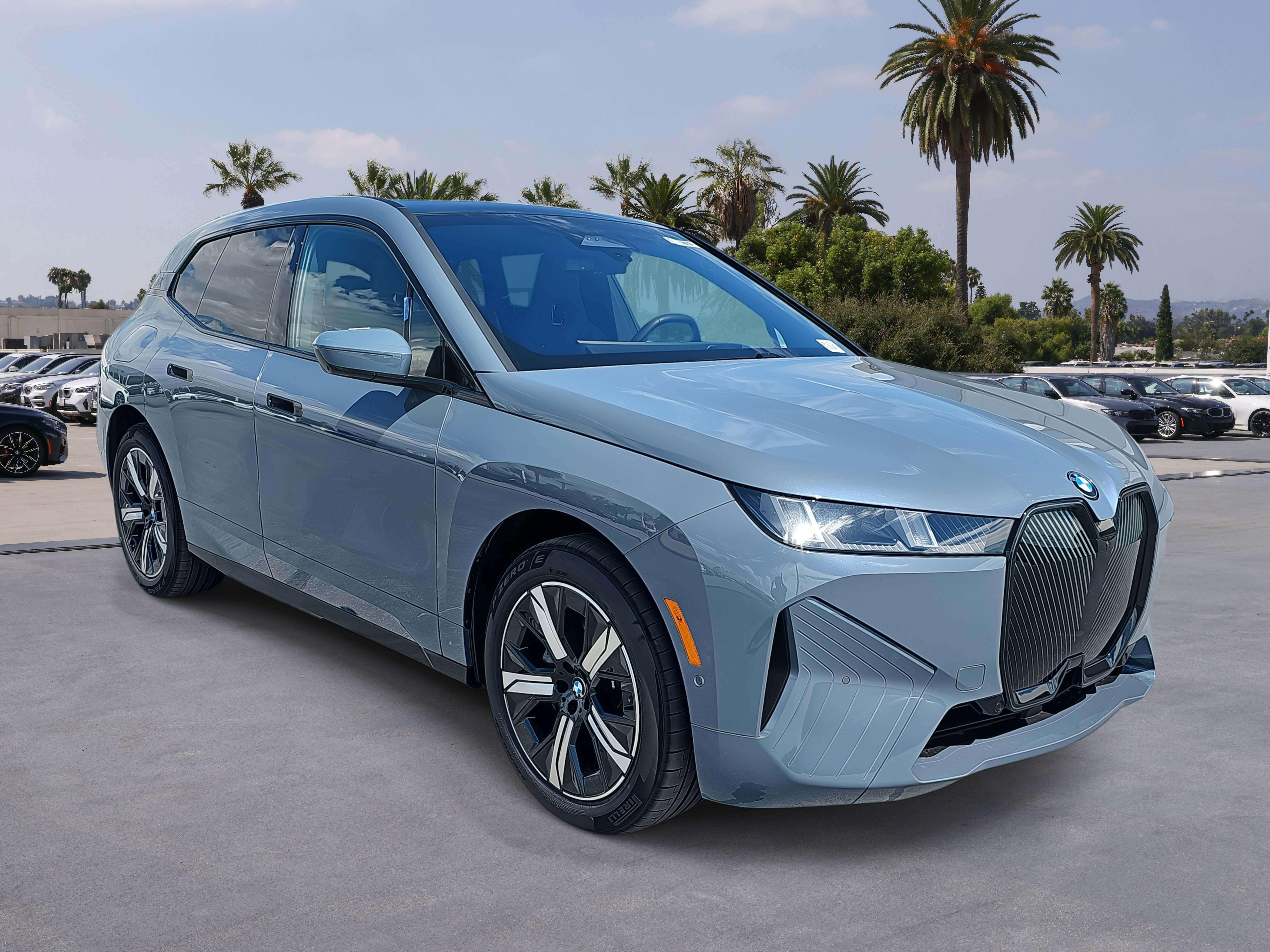 New 2026 BMW iX xDrive60 w/ Premium Package image 3