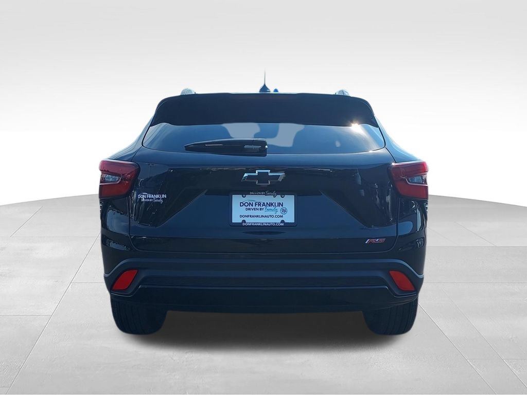 New 2026 Chevrolet Trax RS w/ Driver Confidence Package FWD image 7