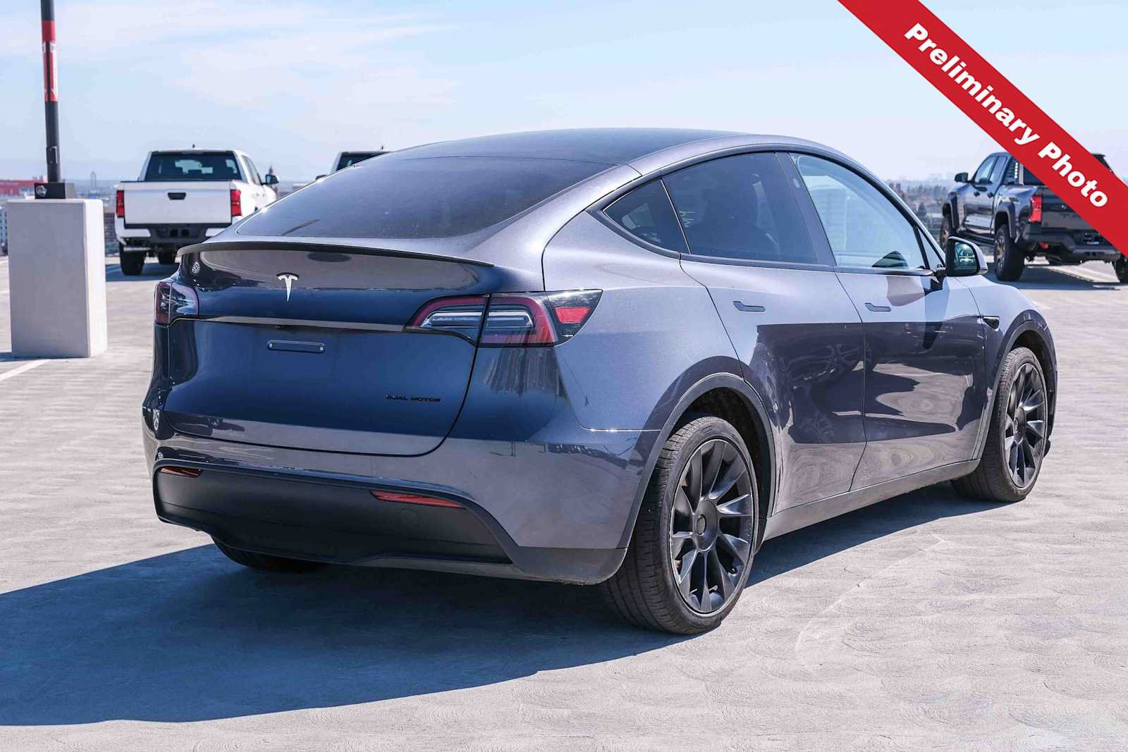 Used 2023 Tesla Model Y Long Range AWD/4WD image 4