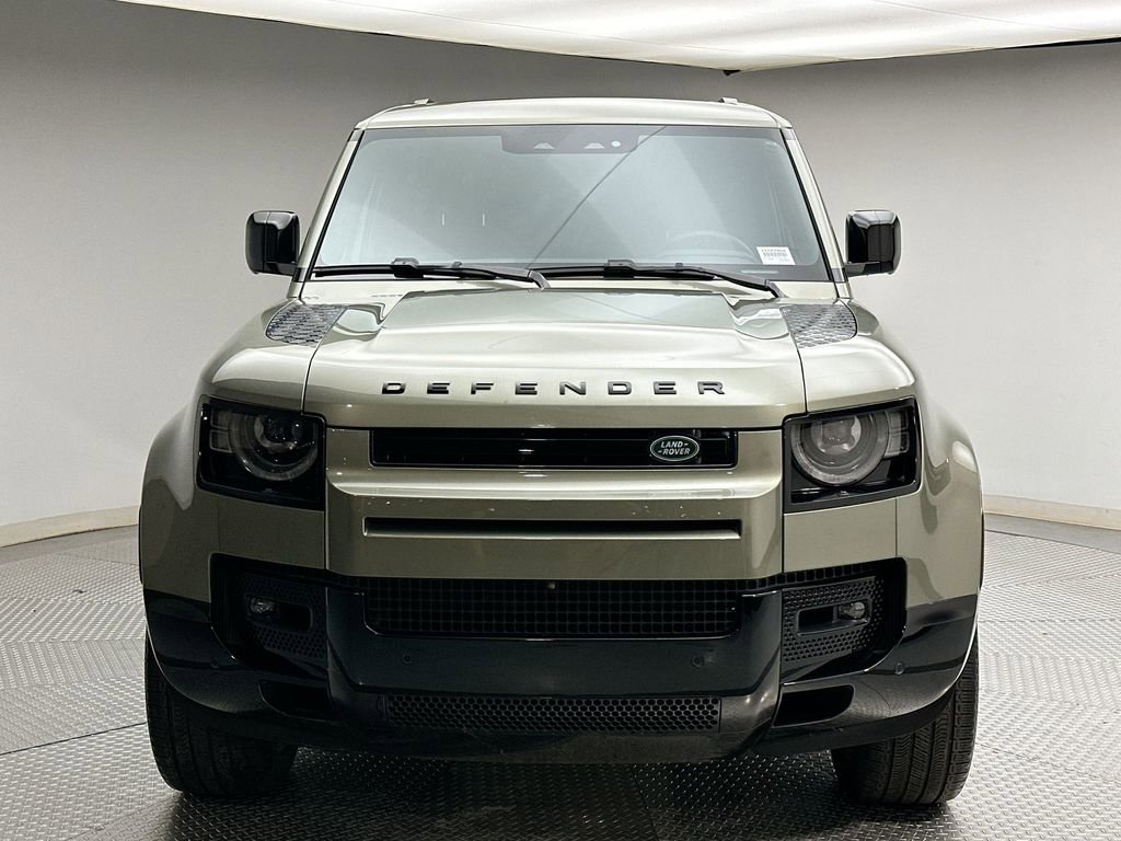 Certified 2024 Land Rover Defender 110 X-Dynamic SE AWD/4WD image 16
