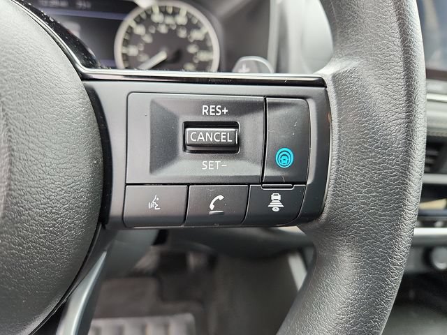 Used 2023 Nissan Rogue SV AWD/4WD image 22