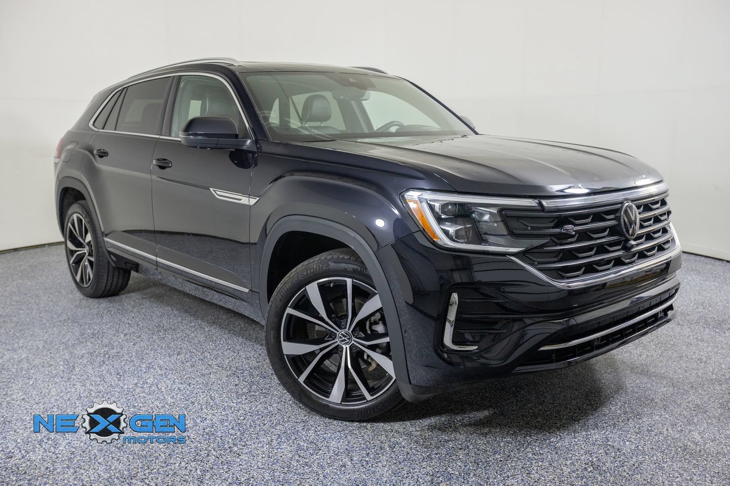 Used 2024 Volkswagen Atlas Cross Sport SEL Premium R-Line