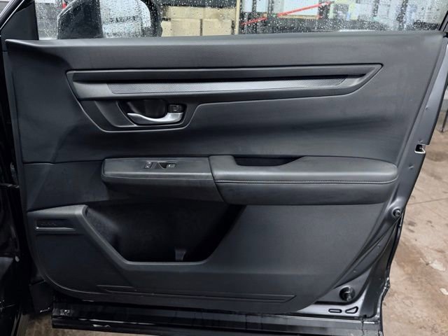 Used 2023 Honda CR-V LX image 13