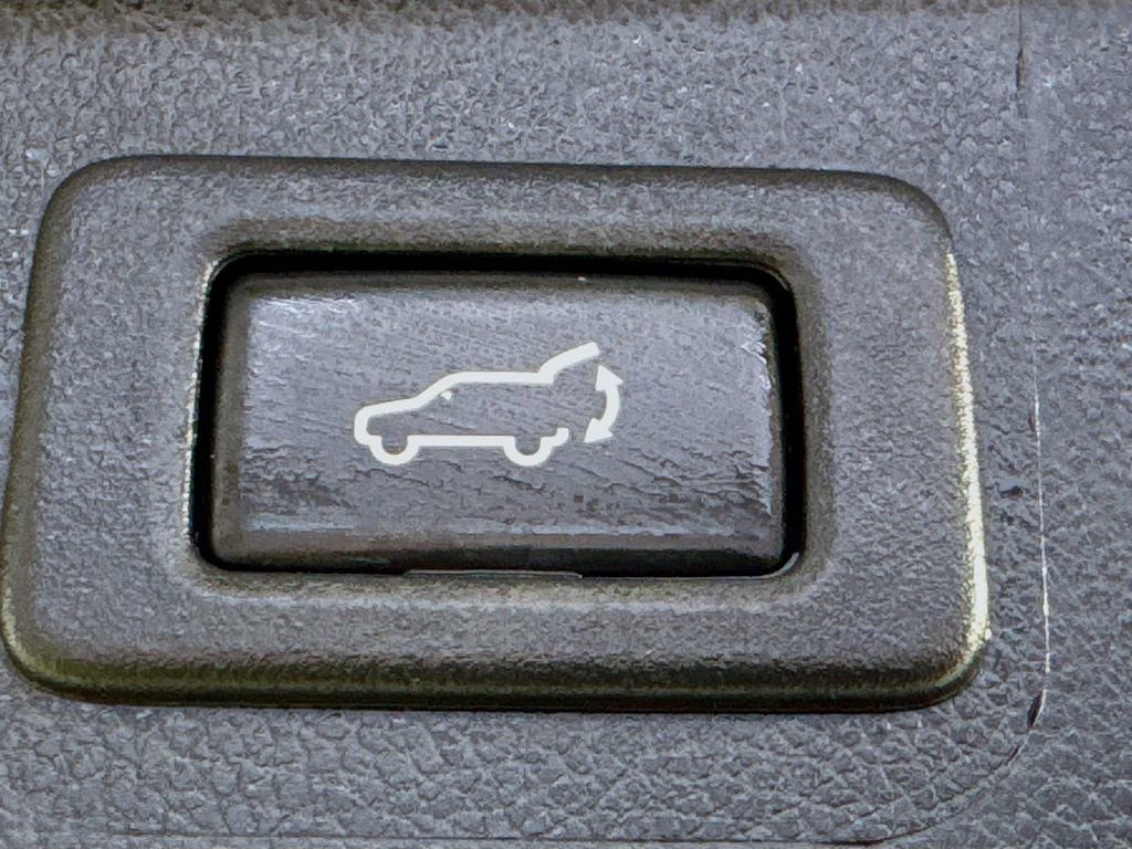 Used 2017 Subaru Outback 2.5i Limited AWD/4WD image 35