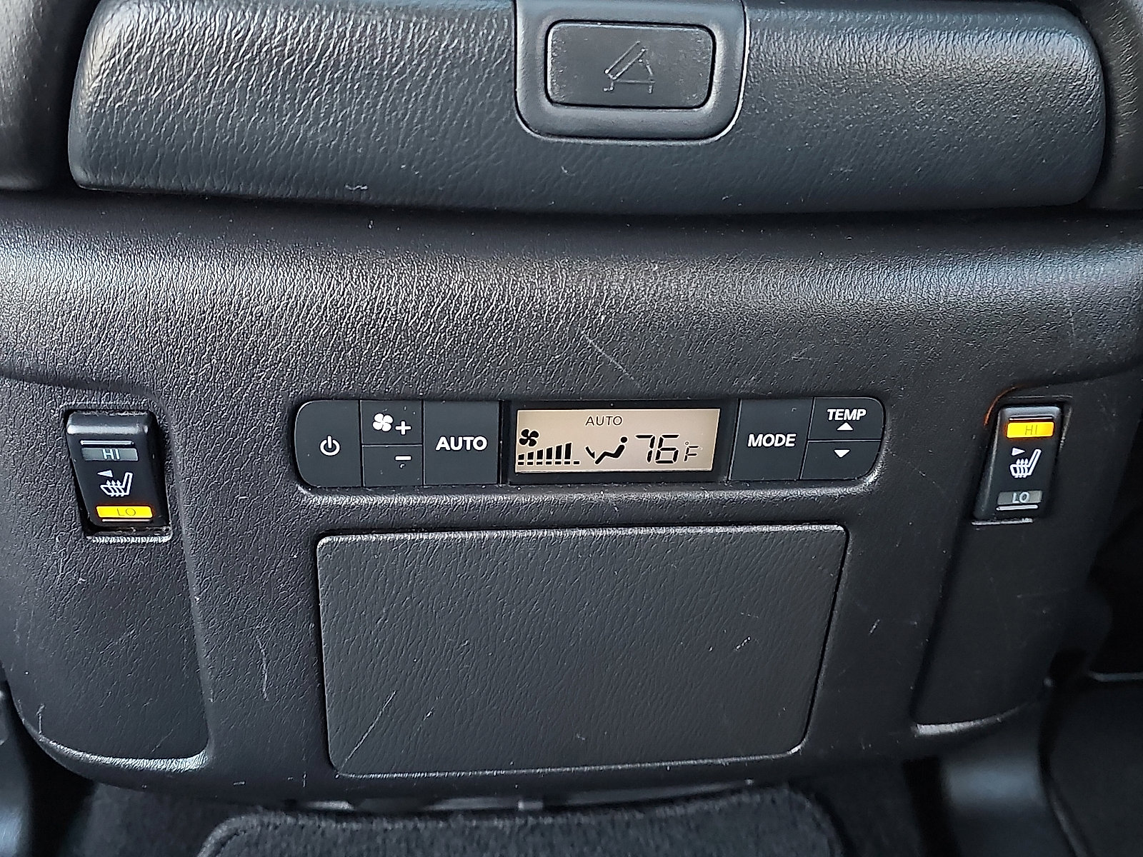 Certified 2022 Nissan Armada Platinum w/ Captain's Chairs Package image 14