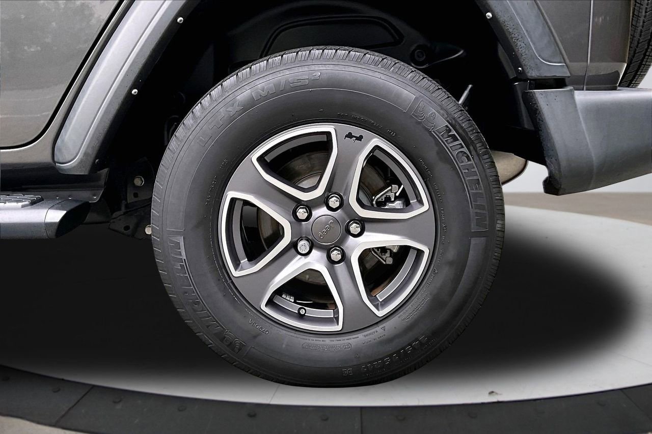 Certified 2022 Jeep Wrangler Unlimited Sport w/ Sun And Sound Package AWD/4WD image 34
