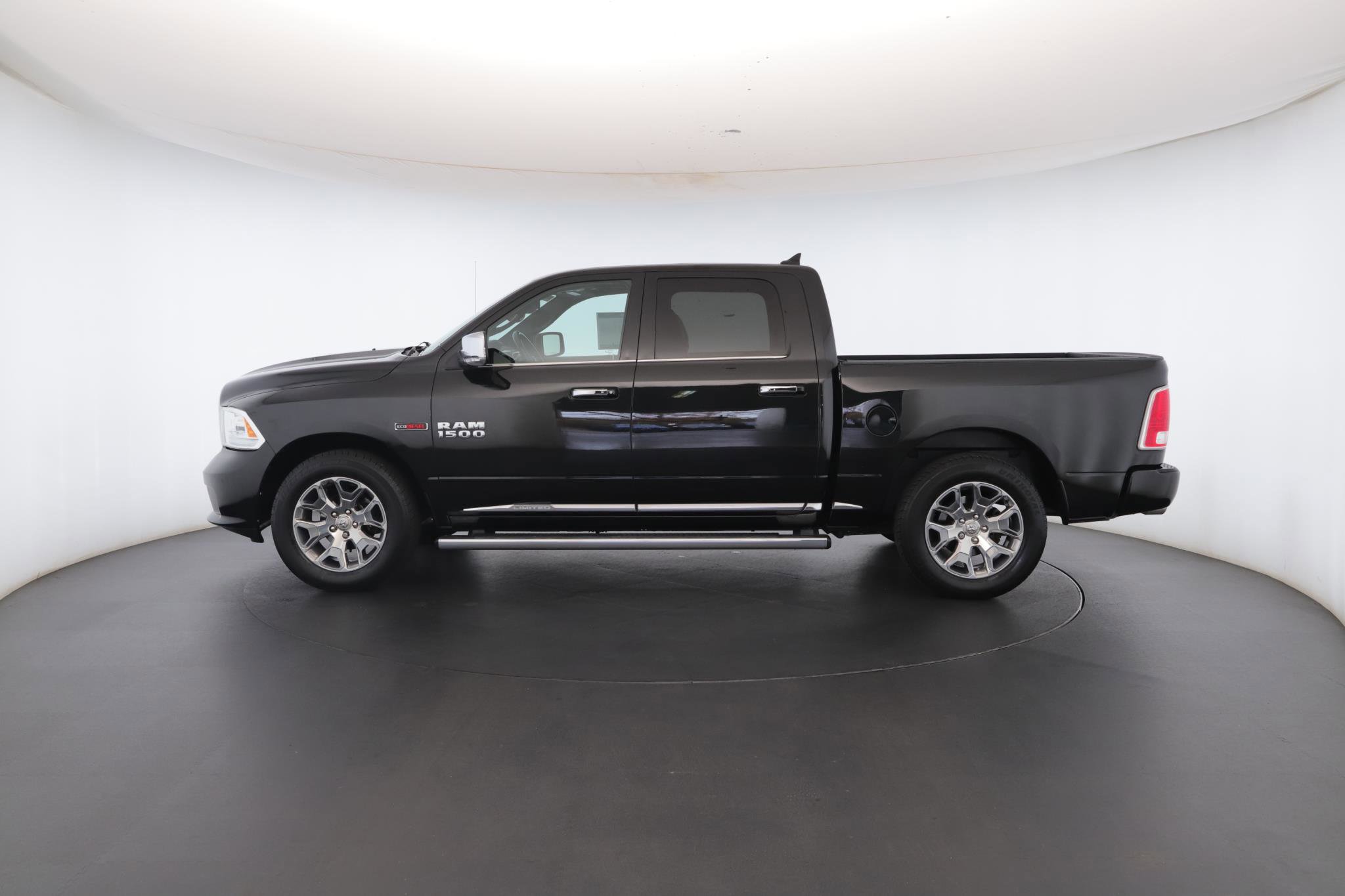 Used 2018 RAM 1500 Limited image 26