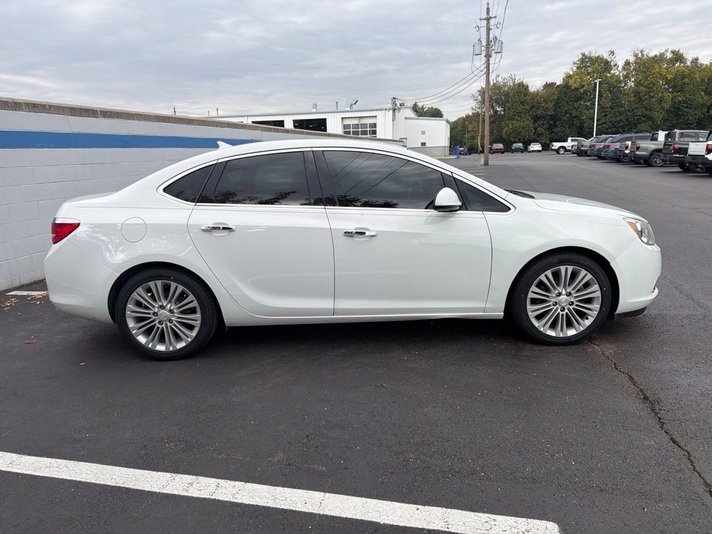 Used 2014 Buick Verano FWD image 6