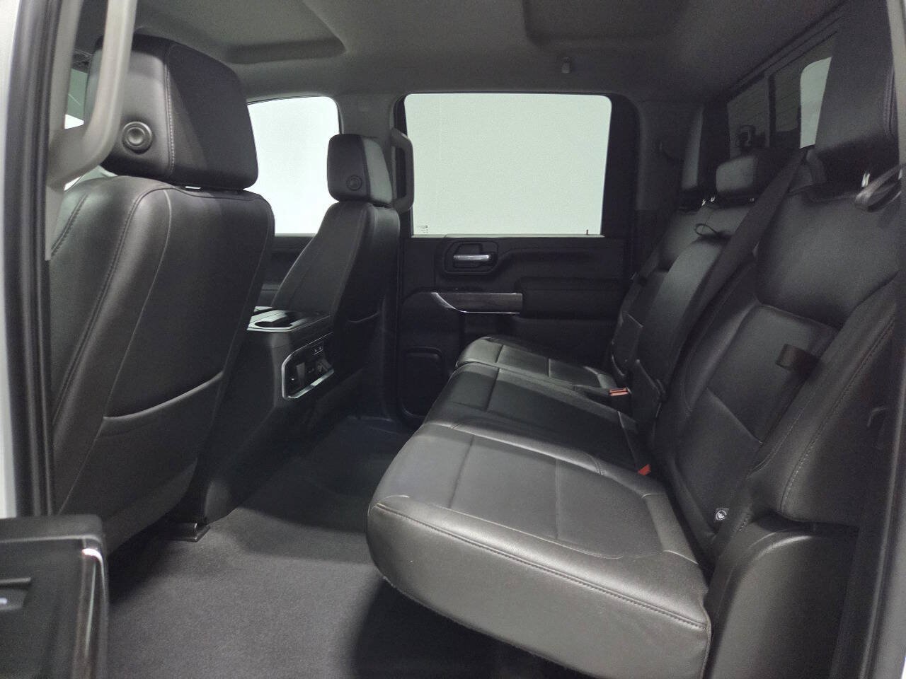 Used 2023 Chevrolet Silverado 2500 LTZ w/ LTZ Convenience Package AWD/4WD image 16