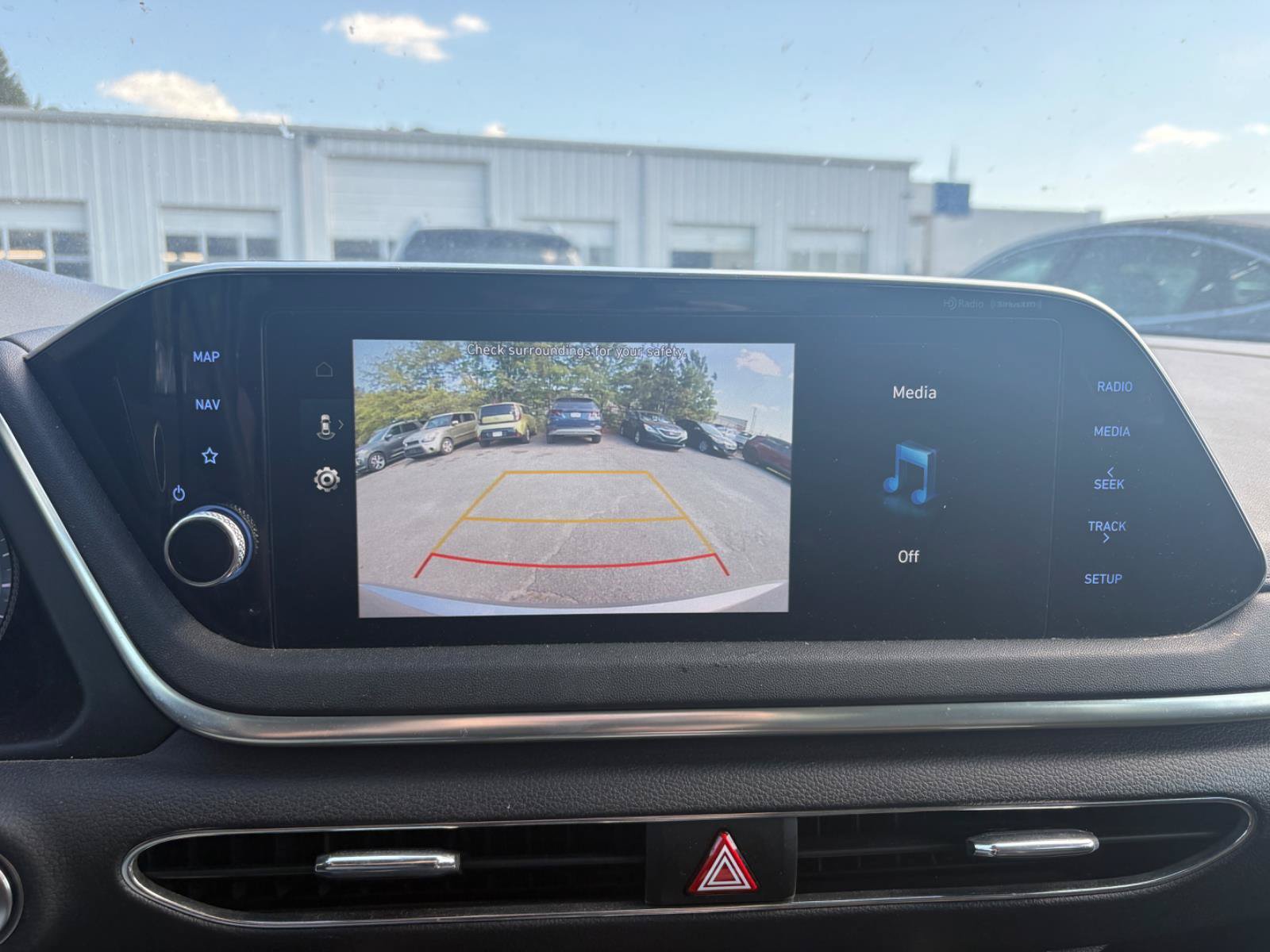 Used 2023 Hyundai Sonata SEL w/ Preferred Accessory Package FWD image 16