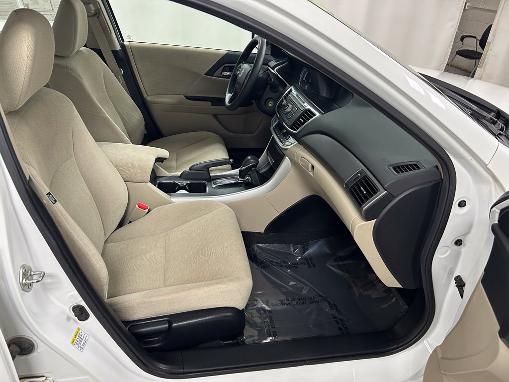 Used 2013 Honda Accord LX image 13