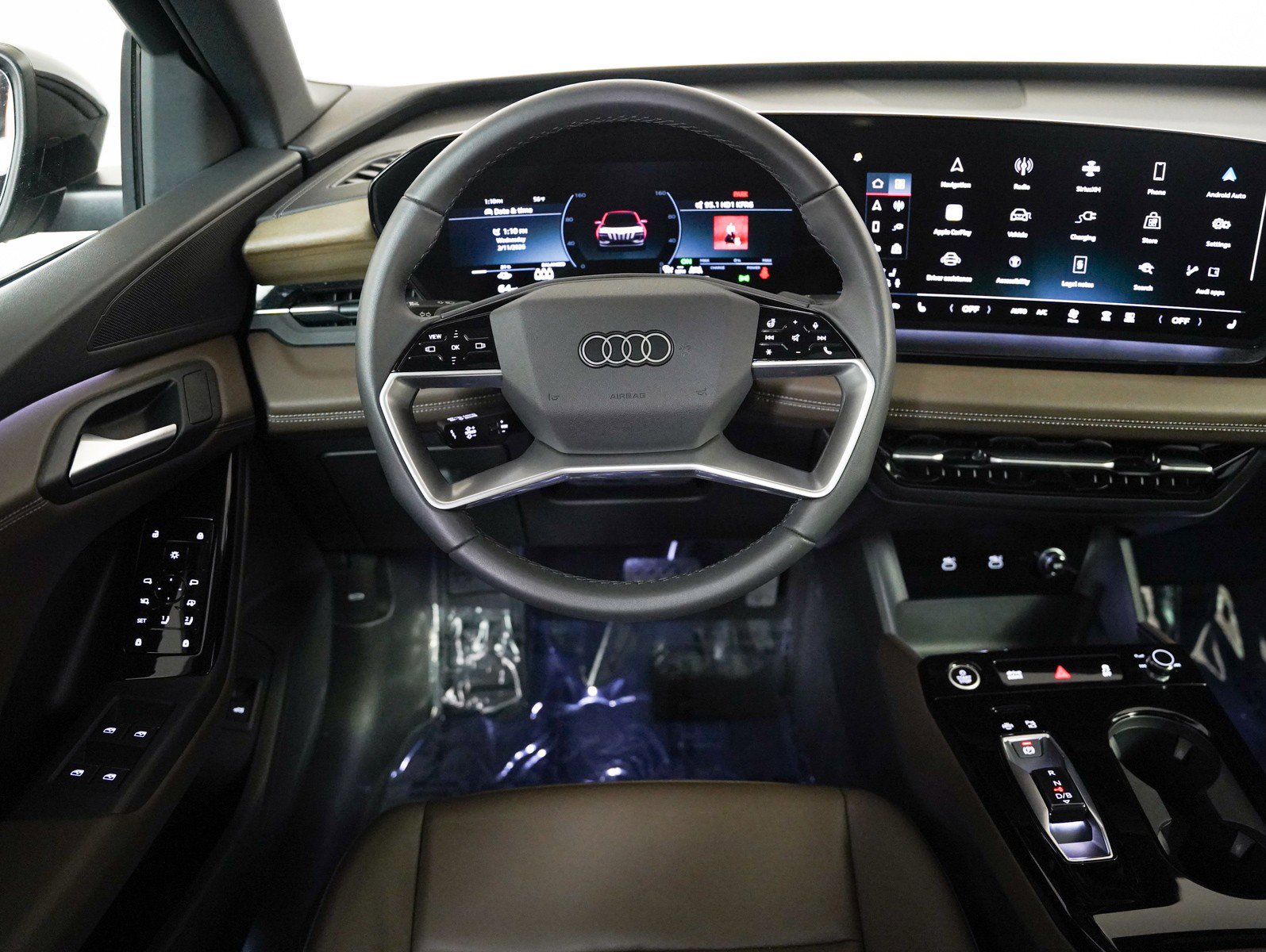 Certified 2025 Audi Q6 e-tron Premium w/ Convenience Package image 15