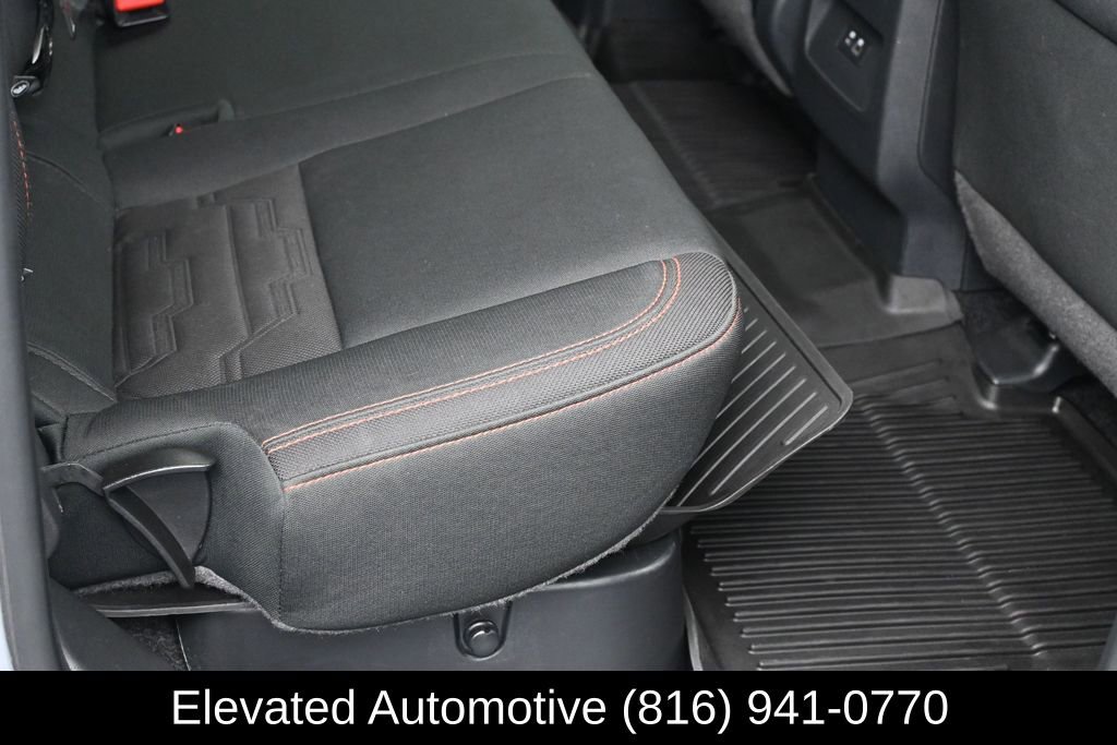 Used 2022 Nissan Frontier PRO-4X w/ Technology Package AWD/4WD image 10