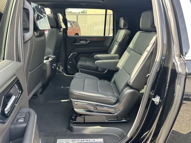 New 2026 GMC Yukon XL Denali w/ Denali Reserve Package image 26