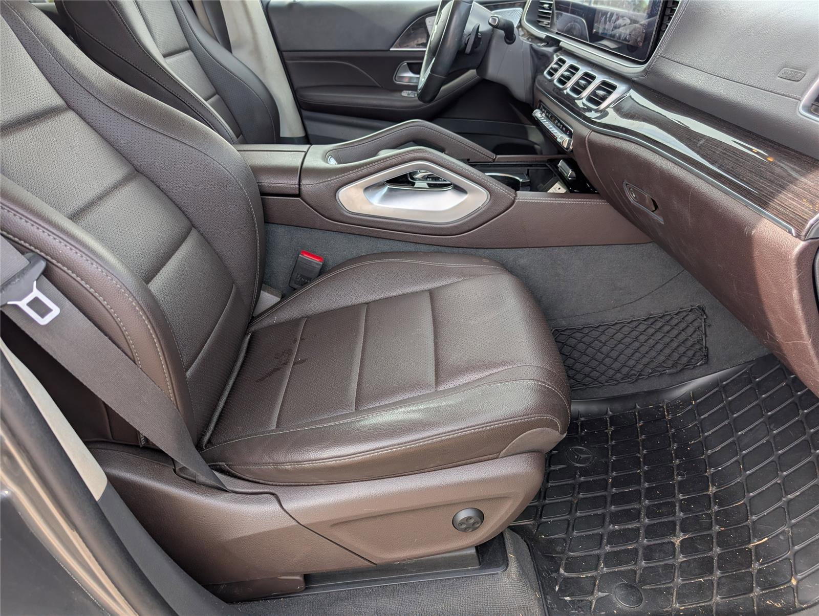 Used 2020 Mercedes-Benz GLS 450 4MATIC image 41