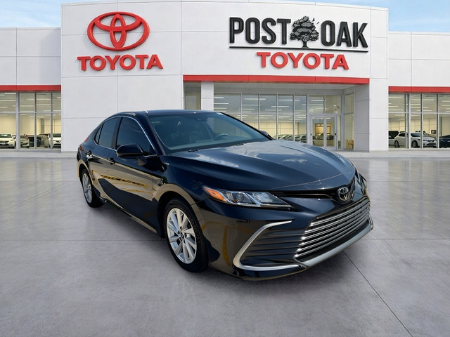 Used 2024 Toyota Camry LE FWD image 1