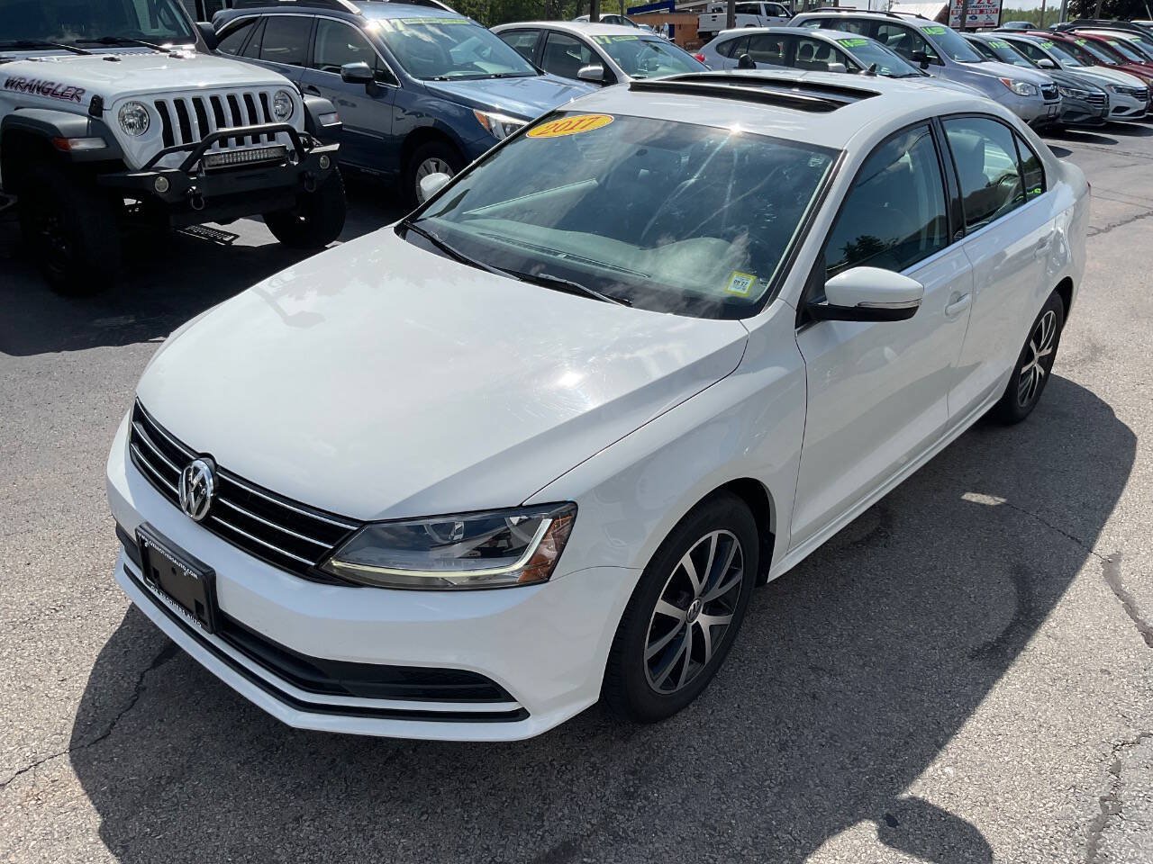 Used 2017 Volkswagen Jetta SE FWD image 7