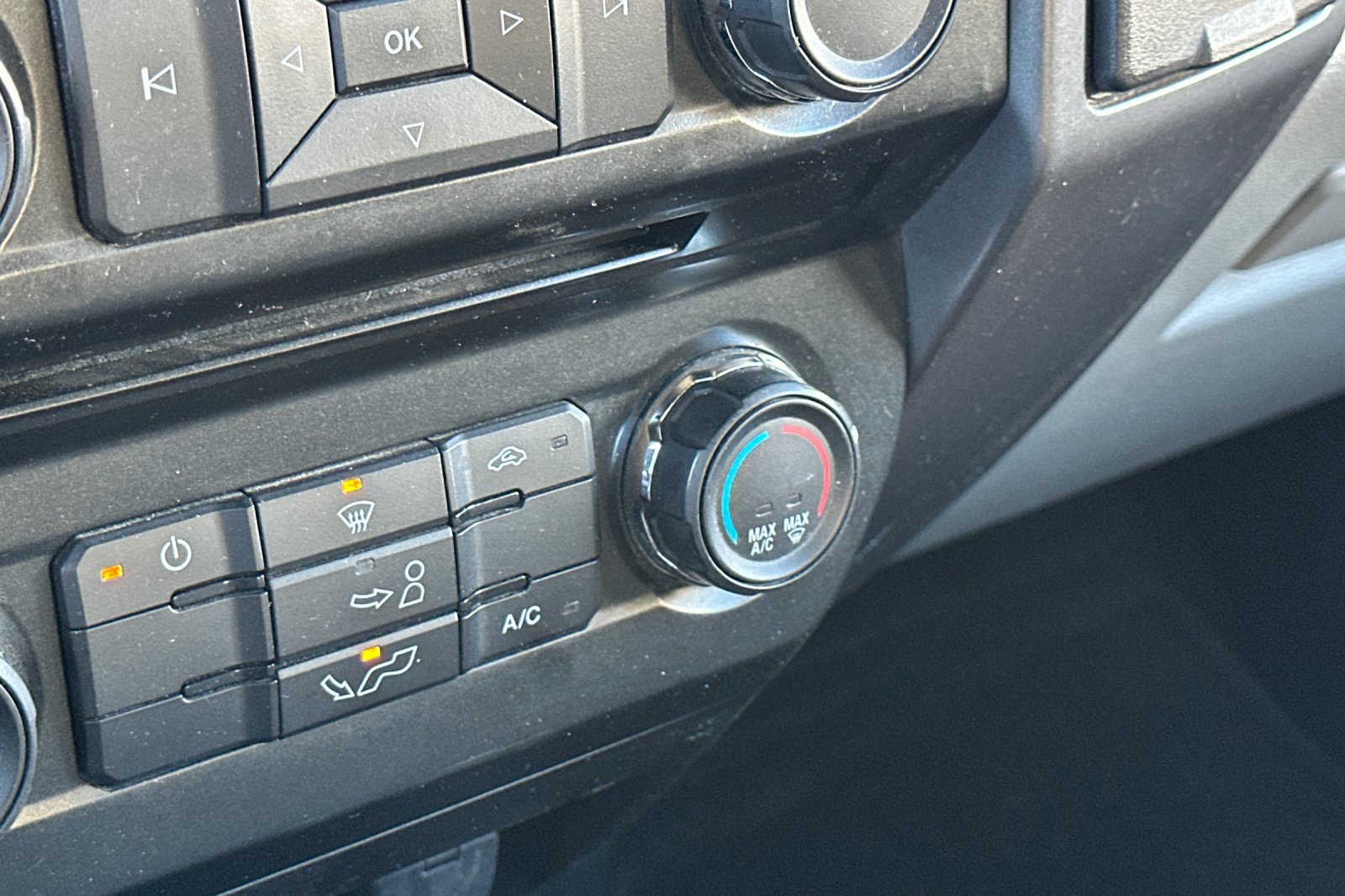 Used 2016 Ford F150 XLT image 28