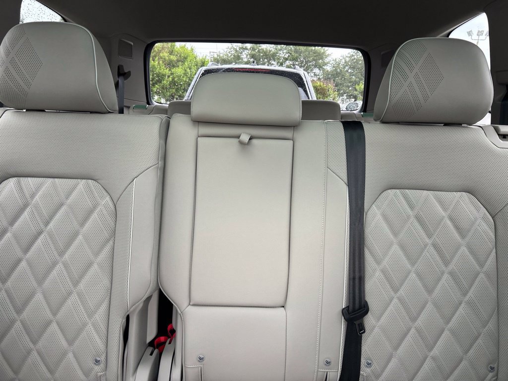 New 2026 Volkswagen Atlas SEL Premium R-Line AWD/4WD image 13