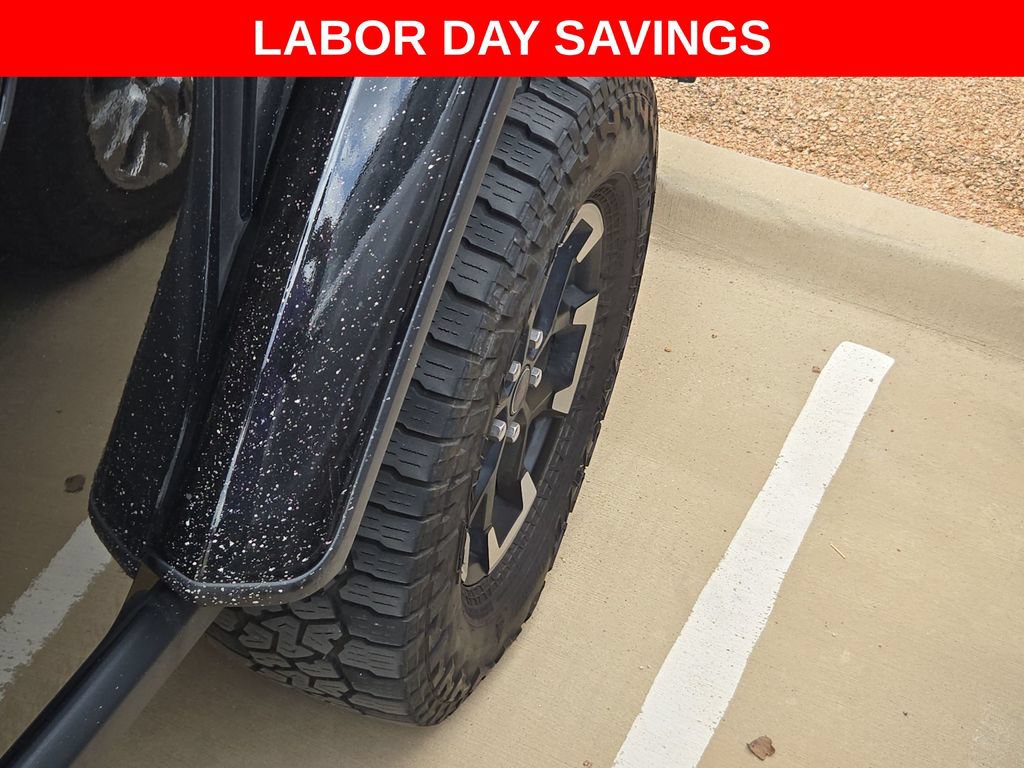 Used 2024 Jeep Gladiator Rubicon AWD/4WD image 8