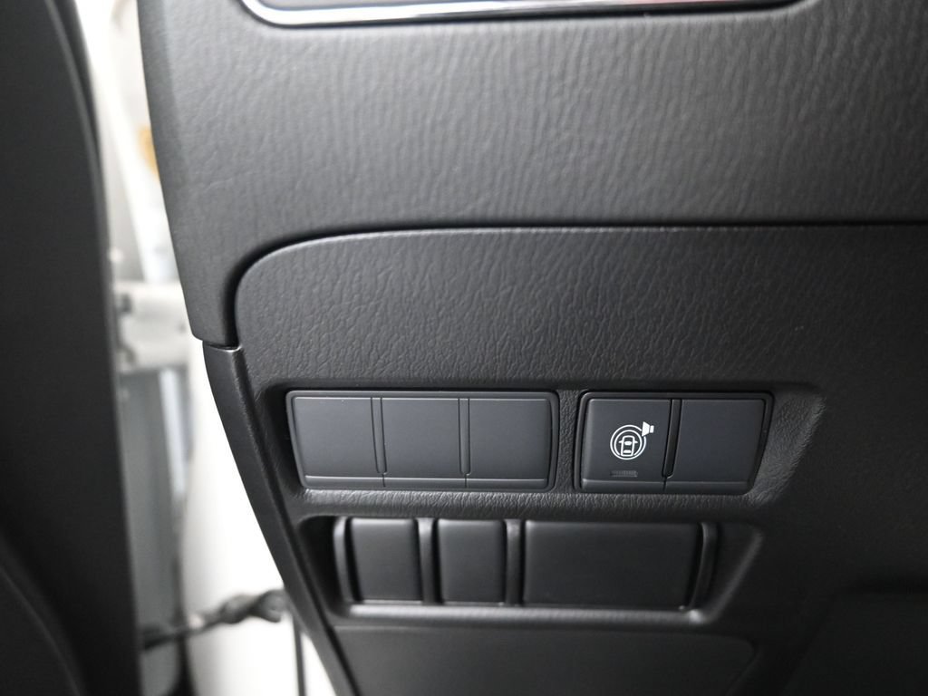 Used 2024 Nissan Armada SV w/ Cargo Package AWD/4WD image 23