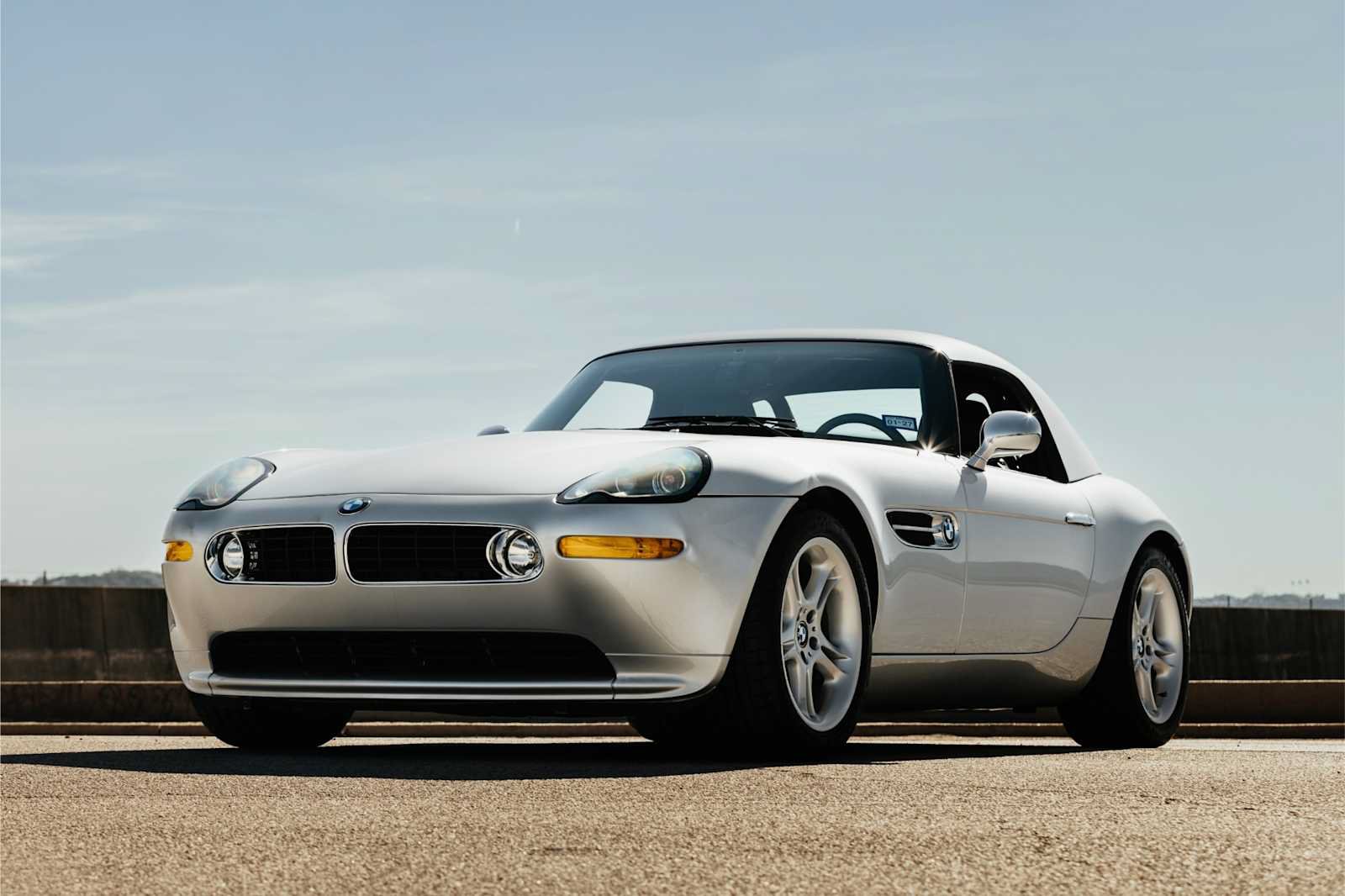 Used 2001 BMW Z8 RWD image 3