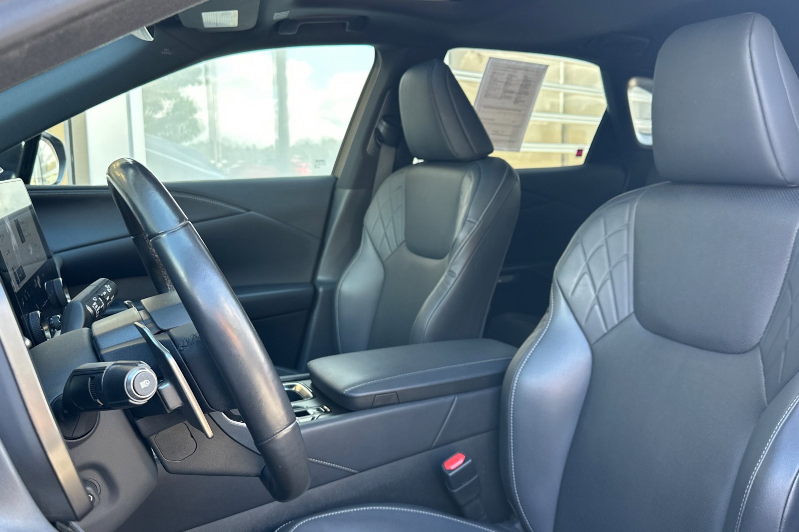 Used 2023 Lexus RX 350h image 5