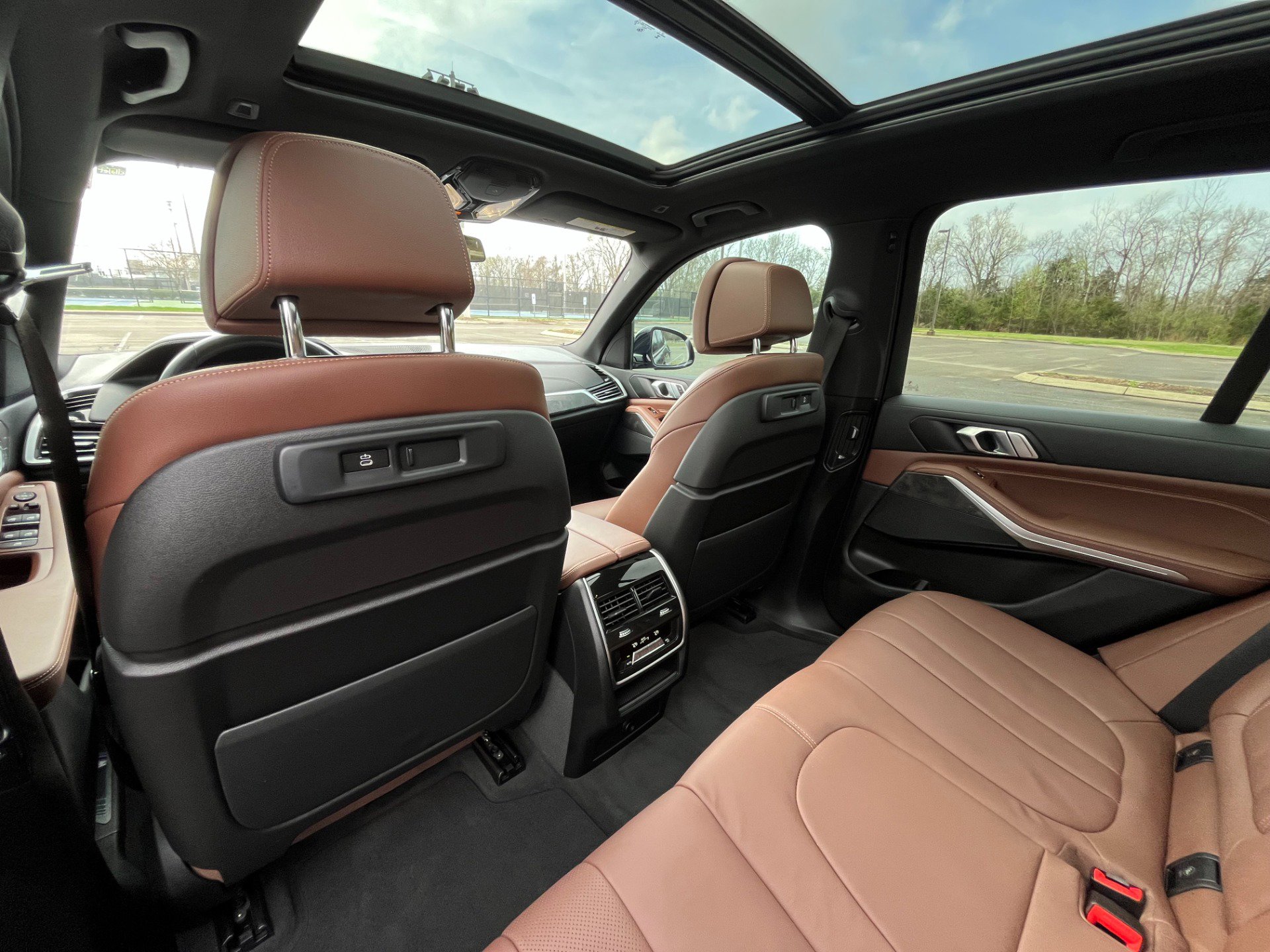 Used 2022 BMW X5 xDrive40i w/ M Sport Package image 23